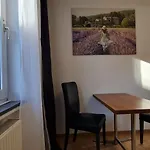 2 Zimmer, Küche Am Uni Campus Apartment