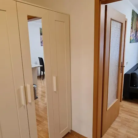 2 Flat Near Uni Campus - Br * Ζίγκεν