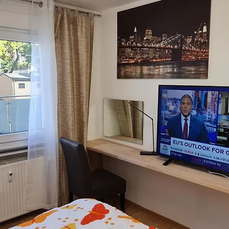 2 Flat Near Uni Campus - Br *