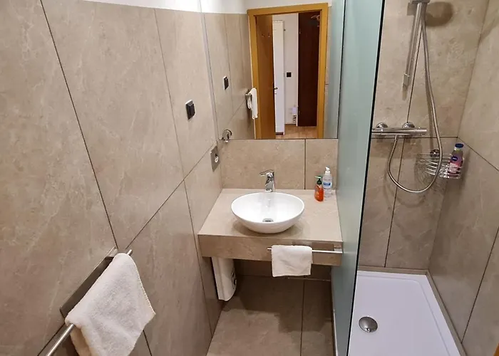 2 Flat Near Uni Campus - Br Apartament Siegen