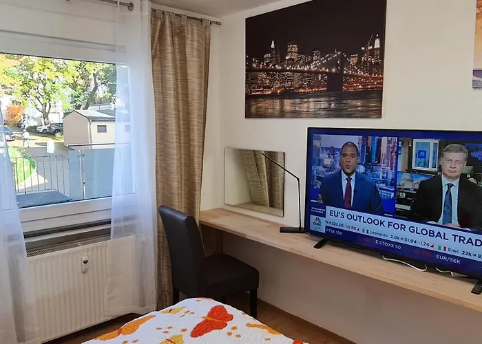 2 Flat Near Uni Campus - Br *